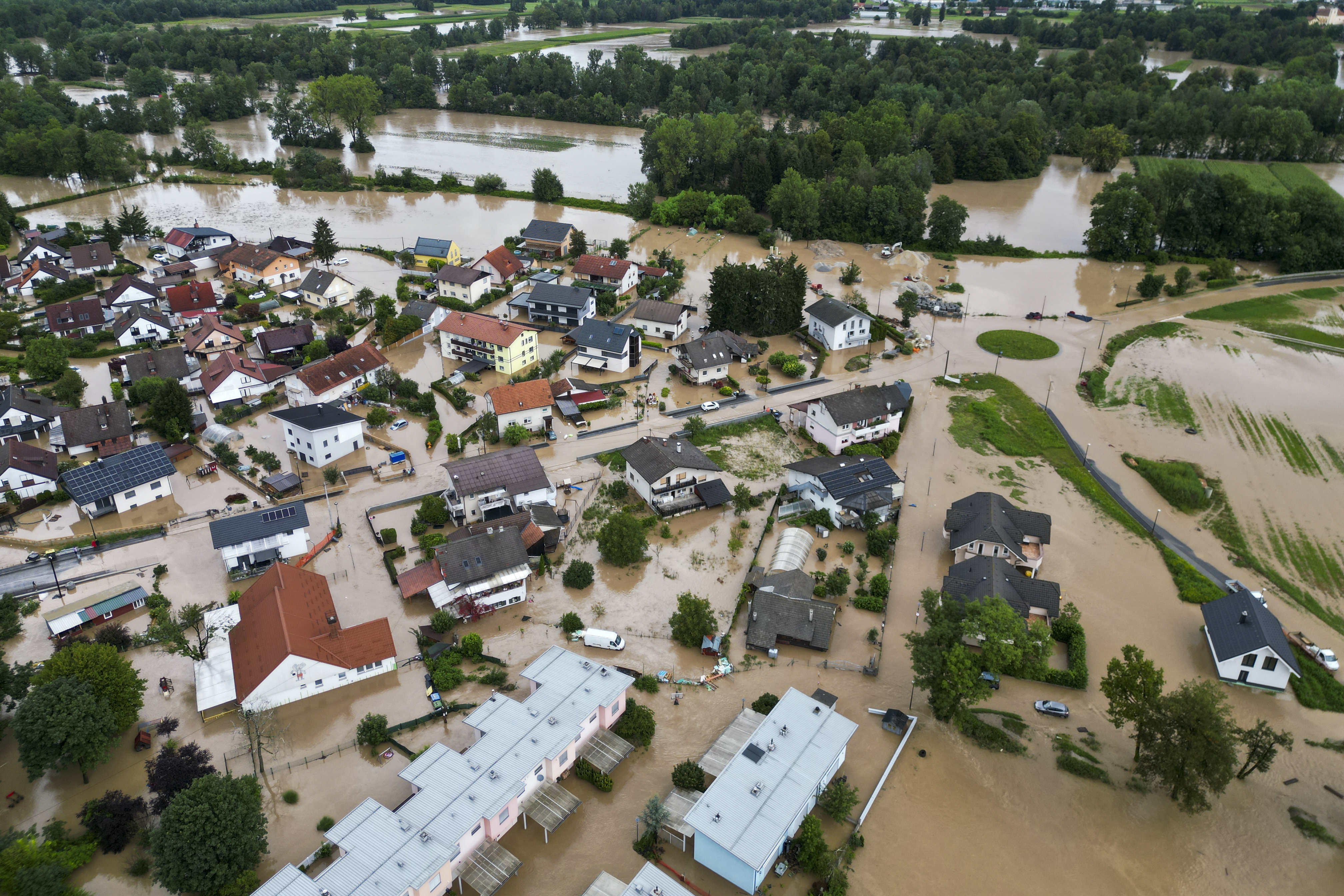 Foto: Ničivé záplavy v Slovinsku